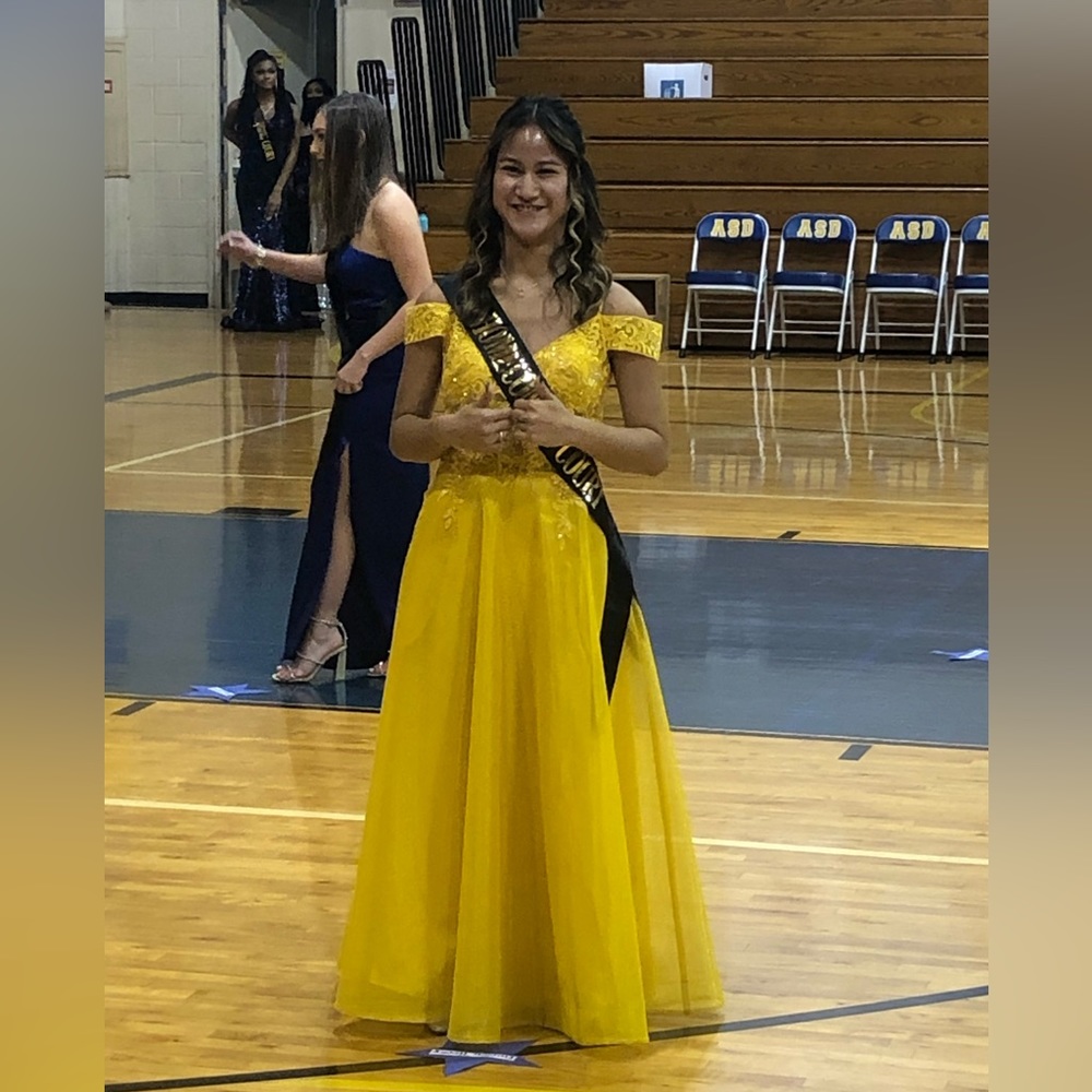 Yellow off the shoulder Prom Dress